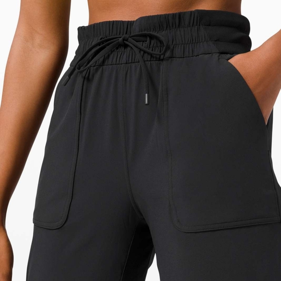 NWT Lululemon Beyond the Studio Crop Pants - Picture 3 of 8